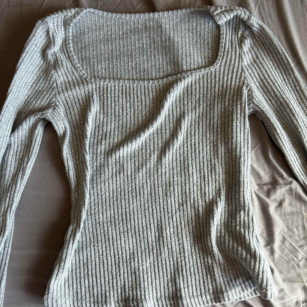 Women’s long sleeve shirt